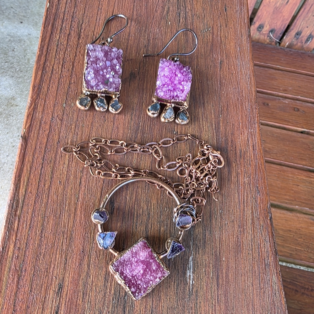 Beautiful Multi-Color Druzy Pendant & Earring Set in Copper
